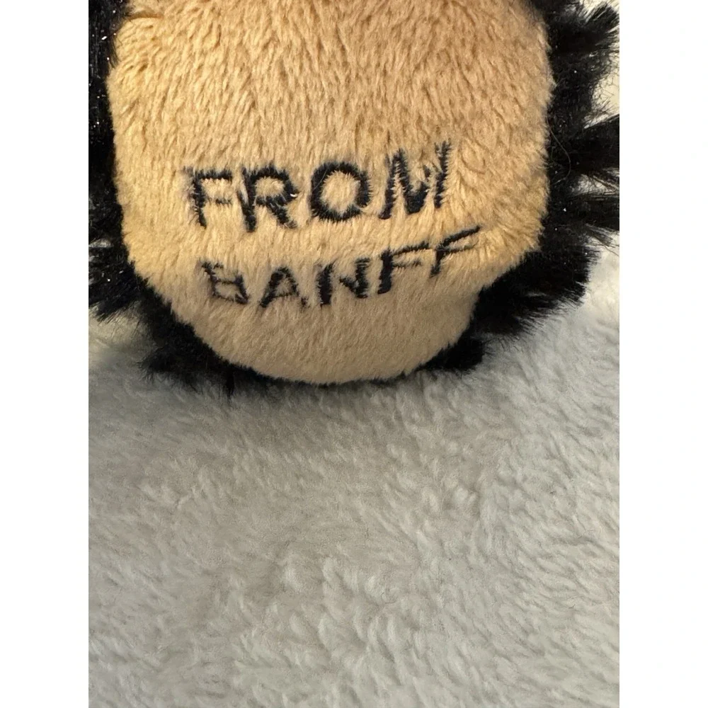 Canada Black Bear Plush Parkdale Novelty 44018B Canadian Hug Maple Hat‎